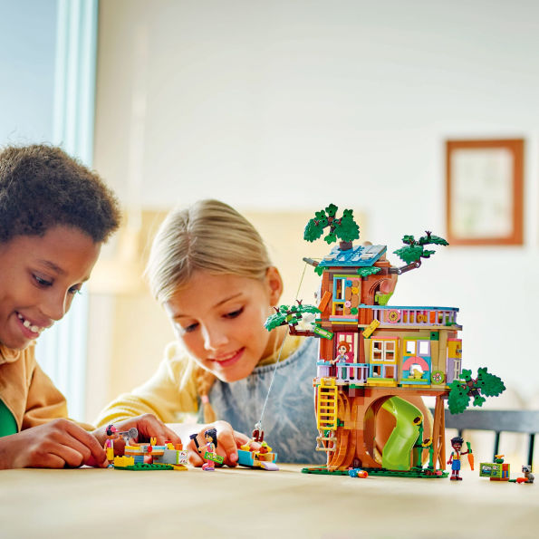 LEGO Friends Friendship Tree House Hangout 42652