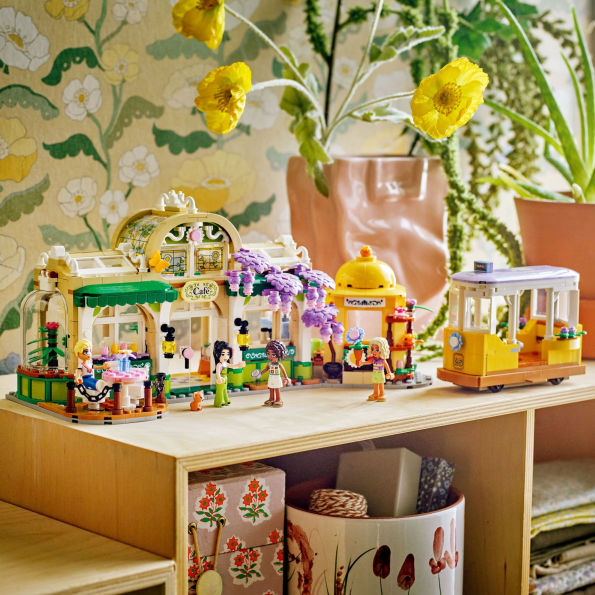 LEGO Friends Plant Cafe & Flower Shop 42671