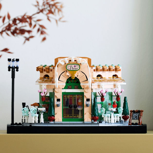 LEGO Icons 10362 French Café