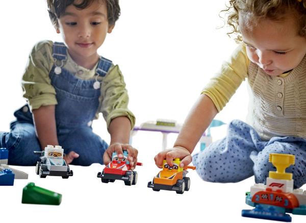 LEGO DUPLO Town F1® Team Race Cars & Drivers 10445
