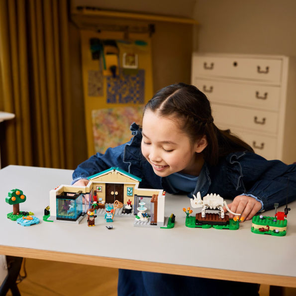 LEGO Animal Crossing Blathers's Museum Collection 77056