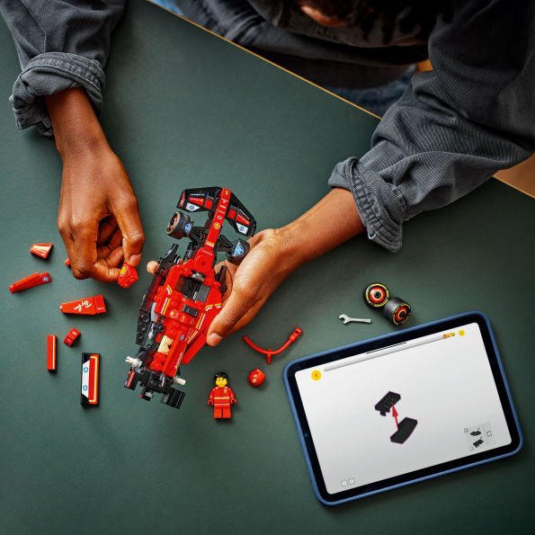 LEGO Speed Champions 77242 Ferrari SF-24 F1® Race Car