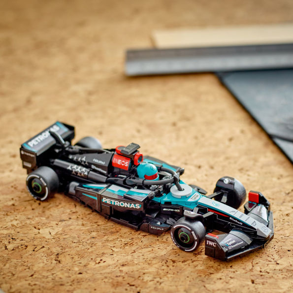LEGO Speed Champions 77244 Mercedes-AMG F1® W15 Race Car