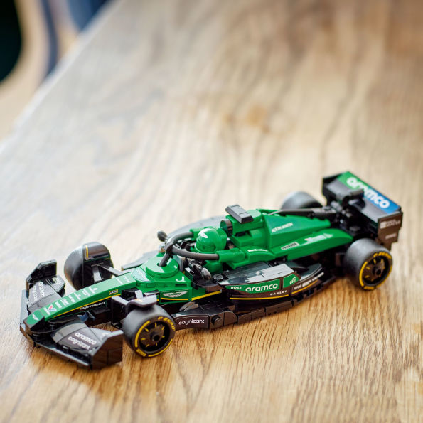 LEGO Speed Champions 77245 Aston Martin Aramco F1® AMR24 Race Car