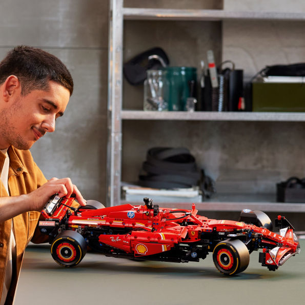 LEGO Technic Ferrari SF-24 F1 Car 42207