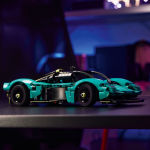 Alternative view 3 of LEGO Technic Aston Martin Valkyrie 42208