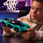 Alternative view 5 of LEGO Technic Aston Martin Valkyrie 42208