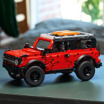 Alternative view 3 of LEGO Technic Ford Bronco? SUV 42213