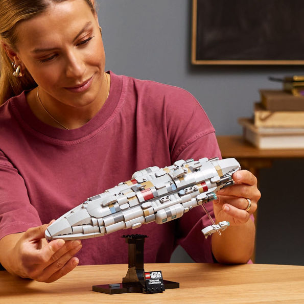 LEGO Star Wars Home One Starcruiser 75405