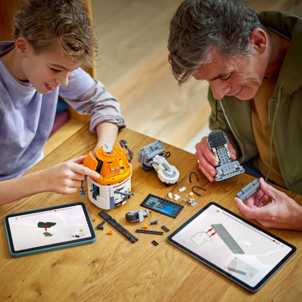 LEGO Star Wars Chopper (C1-10P) Astromech Droid 75416