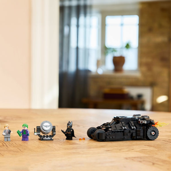 LEGO Super Heroes DC Batman Tumbler vs. Two-Face & The Joker 76303