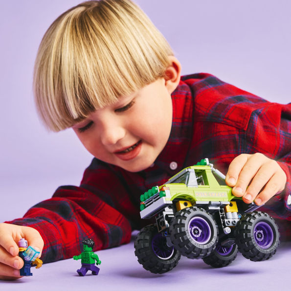 LEGO Super Heroes Marvel The Hulk Truck vs. Thanos 76312
