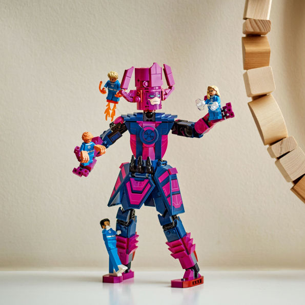 LEGO Super Heroes Marvel Fantastic Four vs. Galactus Construction Figure 76316