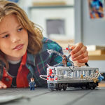 Alternative view 5 of LEGO Super Heroes Marvel Spider-Man vs. Doc Ock Subway Train Scene 76321
