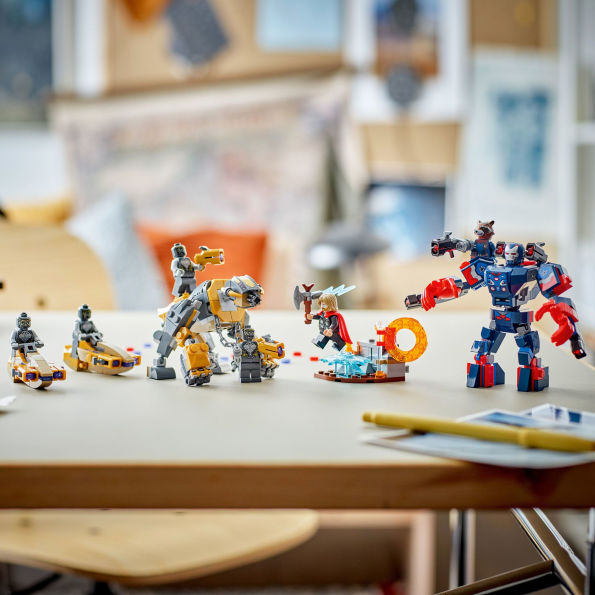 LEGO Super Heroes Marvel Avengers: Endgame Thor vs. Chitauri 76322