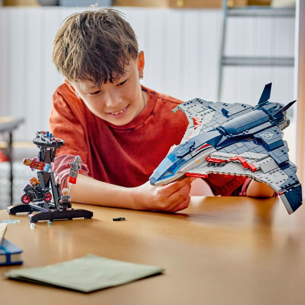 LEGO Super Heroes Marvel Avengers: Age of Ultron Quinjet 76325