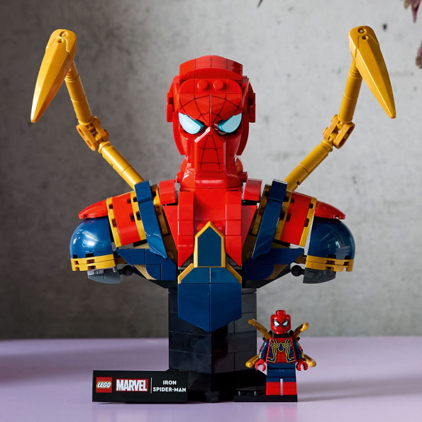 LEGO Super Heroes Marvel Iron Spider-Man Bust 76326