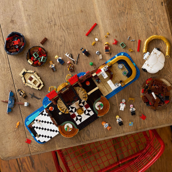 LEGO ONE PIECE The Baratie Floating Restaurant 75640