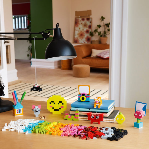 LEGO Classic Creative Happy Box 11042