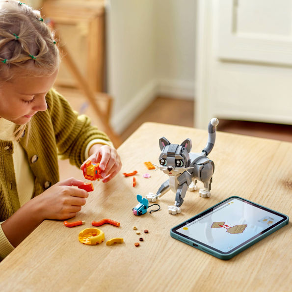 LEGO Creator Playful Cat 31163