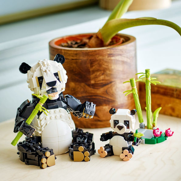 LEGO Creator Wild Animals: Panda Family 31165