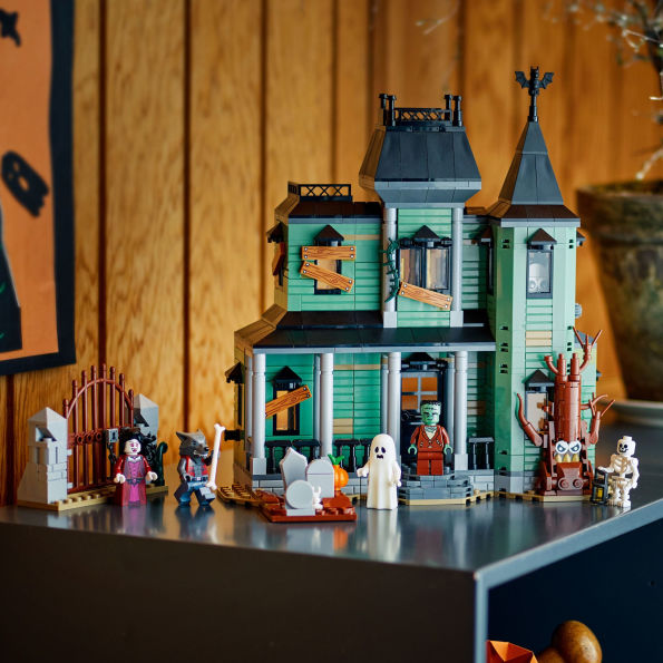 LEGO Creator Haunted Mansion 31167