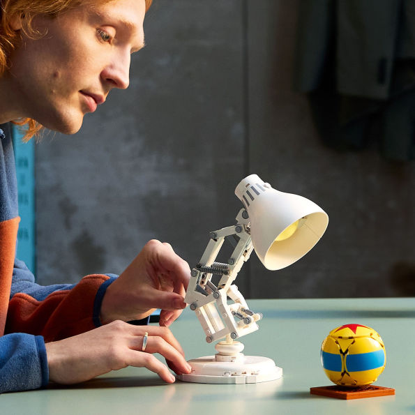 LEGO Ideas Disney Pixar Luxo Jr. 21357