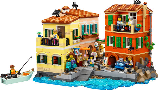 LEGO Ideas 21359 Italian Riviera