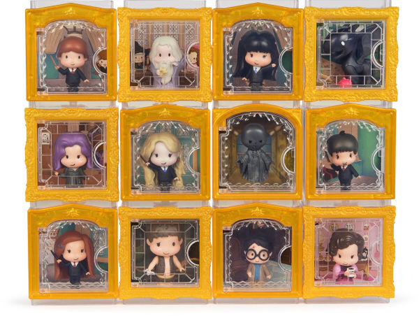 Wizarding World Harry Potter, Micro Magical Moments Year 5 Surprise Blind Box Figure & Display Case (Styles May Vary)