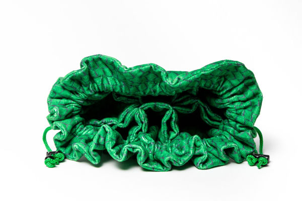 Dragon Storm Velvet Cmprtmnt Dice BagGrn