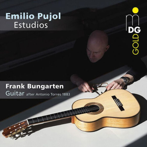Emilio Pujol: Estudios