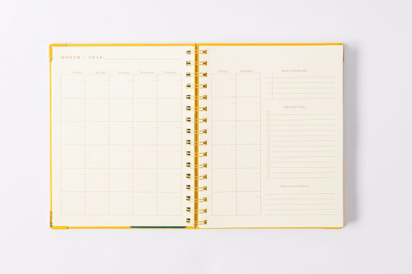 Cat Library Undated Weekly Medium Spiral Planner