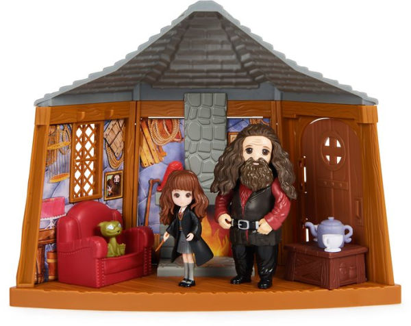 Wizarding World Harry Potter, Magical Minis Hagrid's Hut Playset with 2 Figures and 9 Doll Accessories, Kids Toys for Ages 6 and up