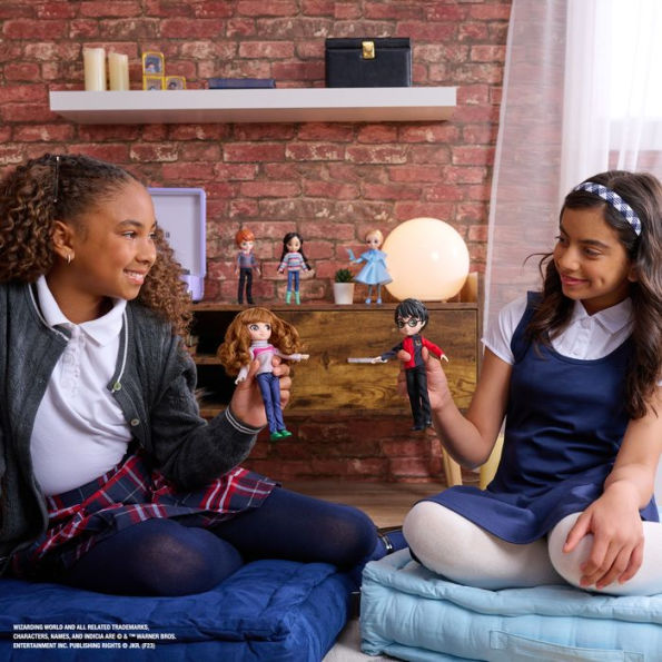 Wizarding World Harry Potter, 8-inch Harry Potter & Hermione Granger Dolls & Accessories Gift Set, over 20 Pieces, Kids Toys for Ages 6 and up