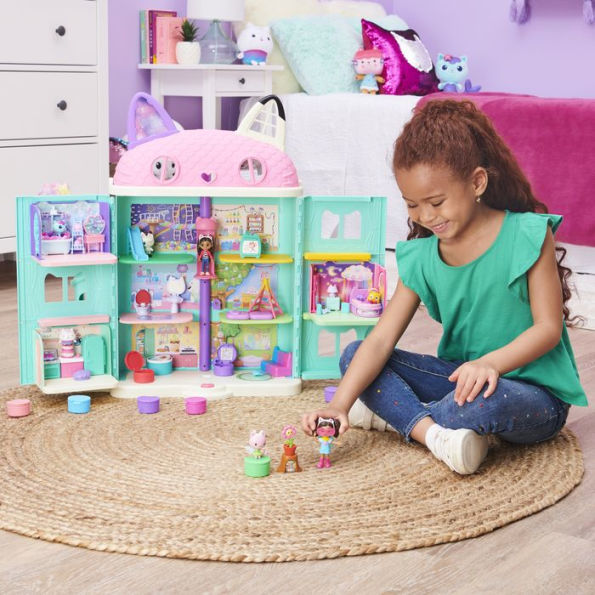 Gabbys Dollhouse, Flower-rific Garden Set with 2 Toy Figures, 2 Accessories, Delivery and Furniture Piece, Kids Toys for Ages 3 and up