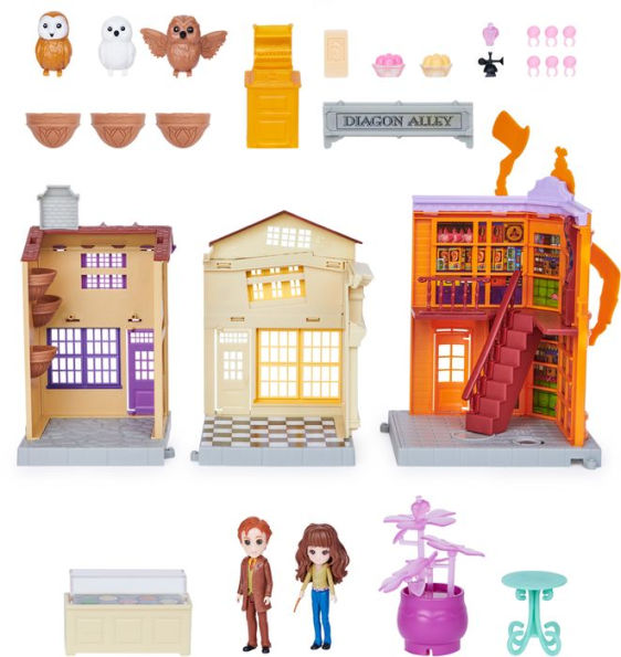 Wizarding World Standard Diagon Alley Doll Collectibles & Playset