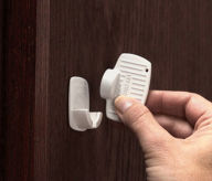 Title: Kidco SecureStick Adhesive Mount Magnet Lock-4 Lock Set