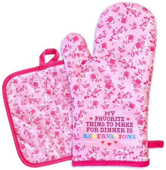 Floral Dinner Oven Mitt Set