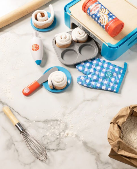 Pretendables Cinnamon Roll Set