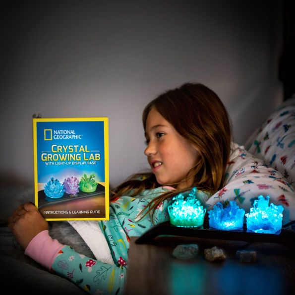 National Geographic Crystal Growing Lab with Light up Display Base