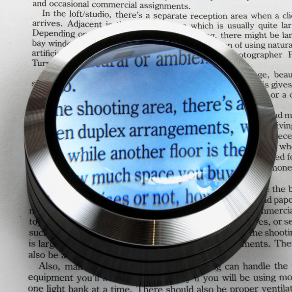 Lighted Dome Magnifier - Black