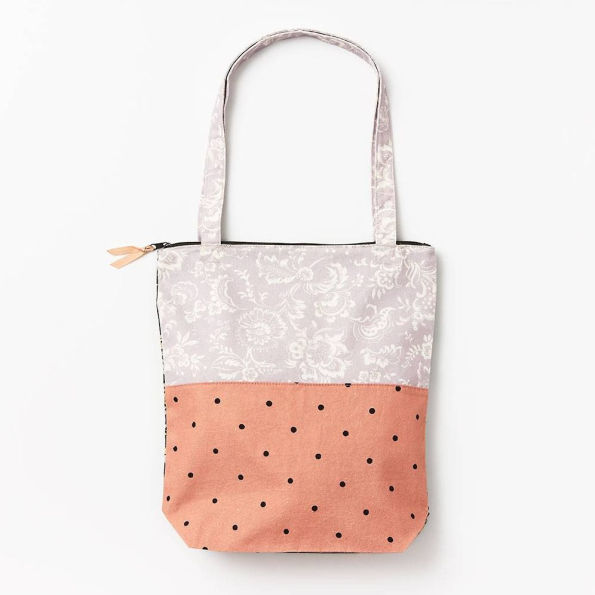 Petal Nouveau Market Tote Bag