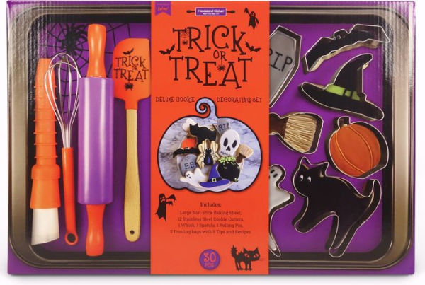 Trick or Treat Deluxe Cookie Decorating Set