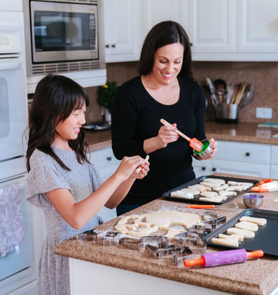 Trick or Treat Deluxe Cookie Decorating Set