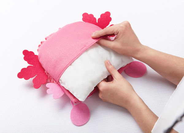 Magic Scrunch Pillow, Axoloti