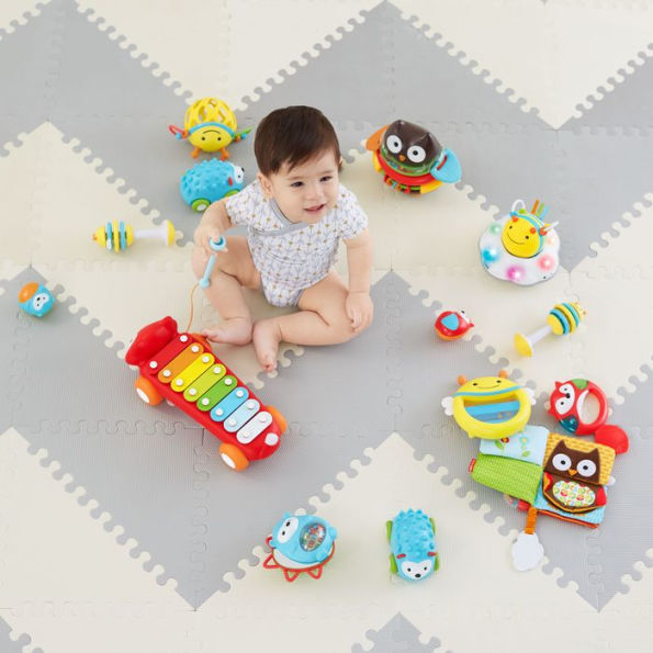 Bee Explore & More Follow-Bee Baby Crawl Toy