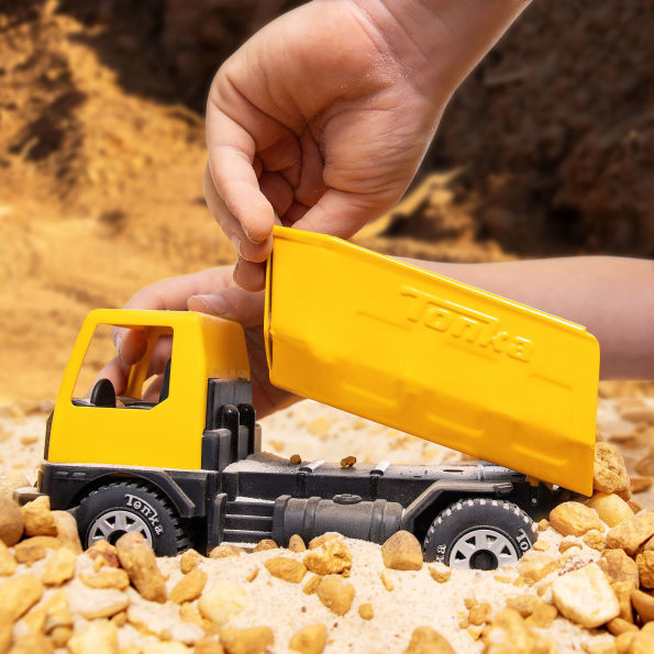 Tonka Steel Classics Dump Truck