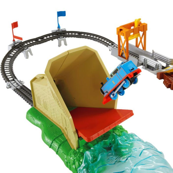 Fisher-Price Thomas & Friends TrackMaster Thomas' Sky-High Bridge Jump Train