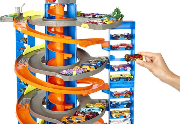 Mattel Hot Wheels City Track Set with 1 Hot Wheels Car Ice Cream