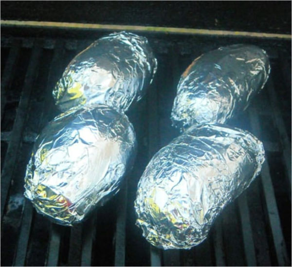 How to Bake Potatoes on the Grill